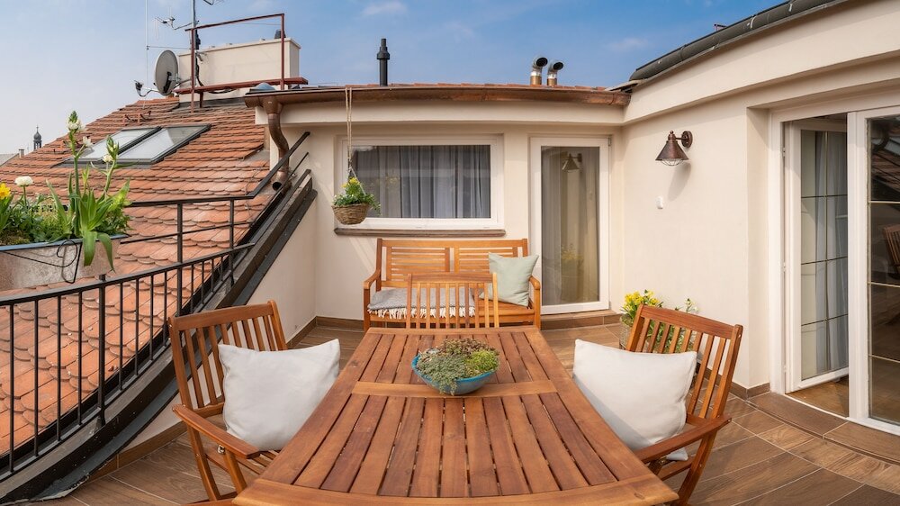 Фото City Nest Apartments by Adrez Living