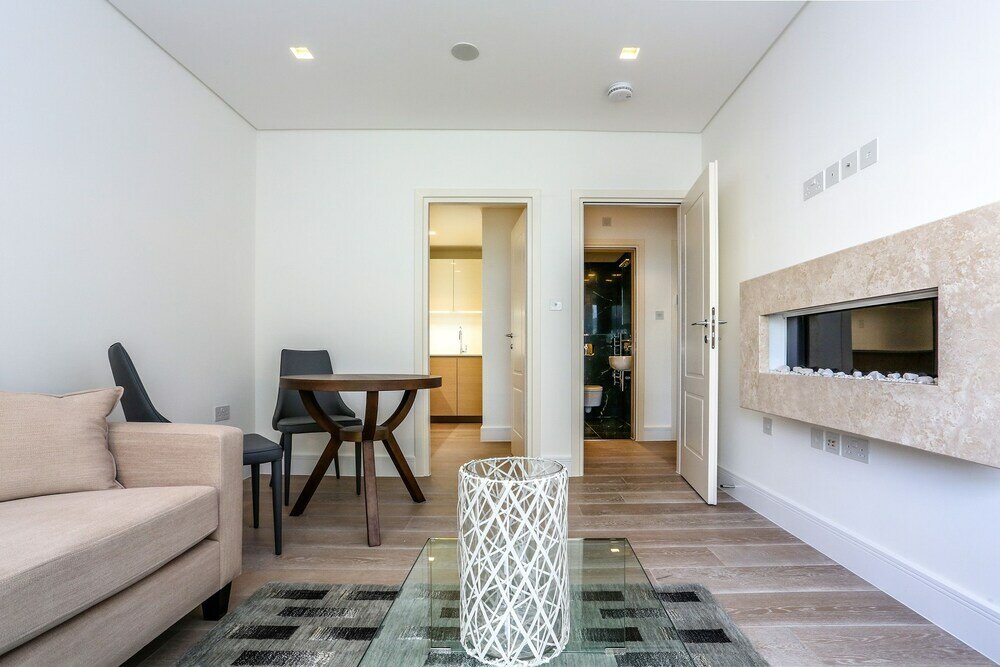 Фото 64817463081