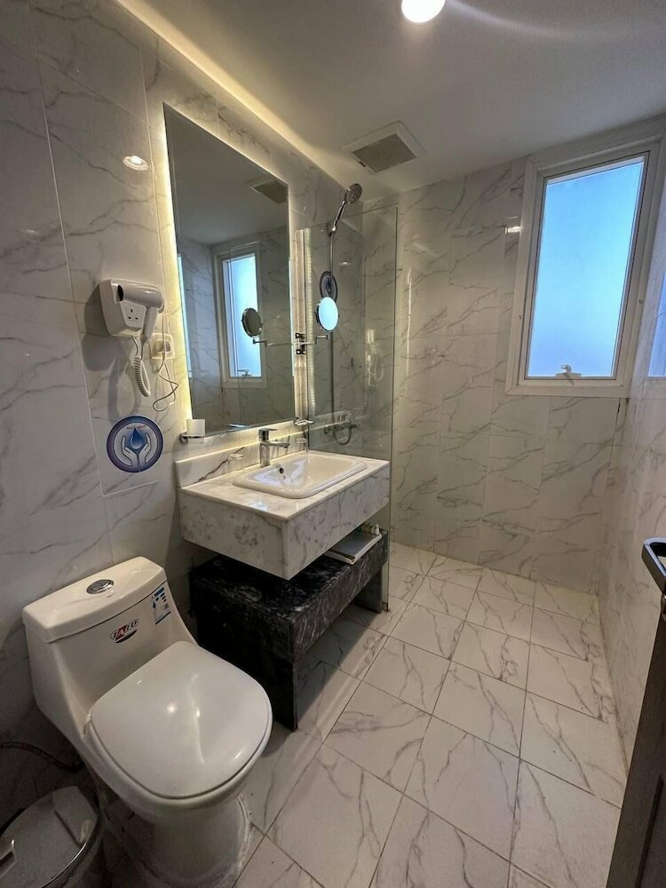 Фото Lophrana Hotel