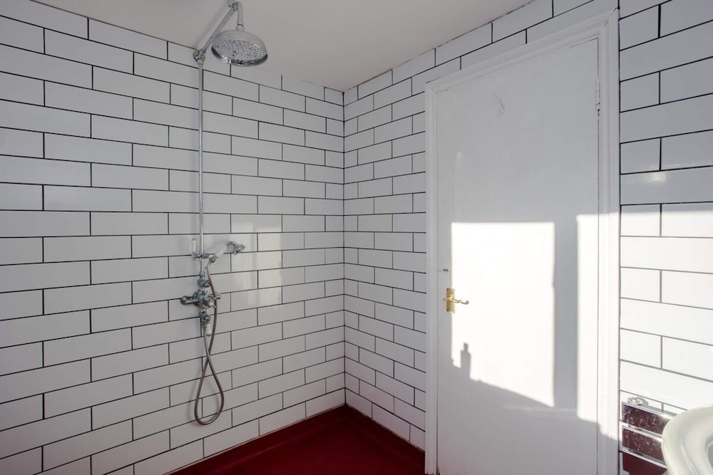 Фото Modern & Cosy 1 Bedroom Top Floor Flat in East Dulwich