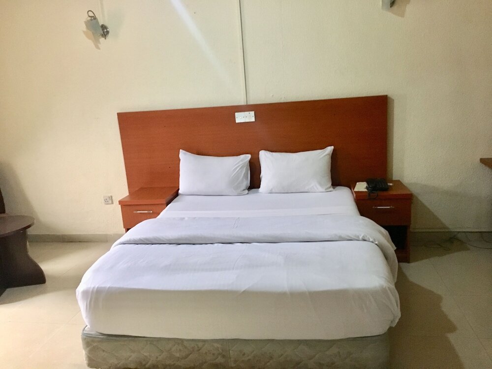 Фото Etal Hotels and Halls Lkeja