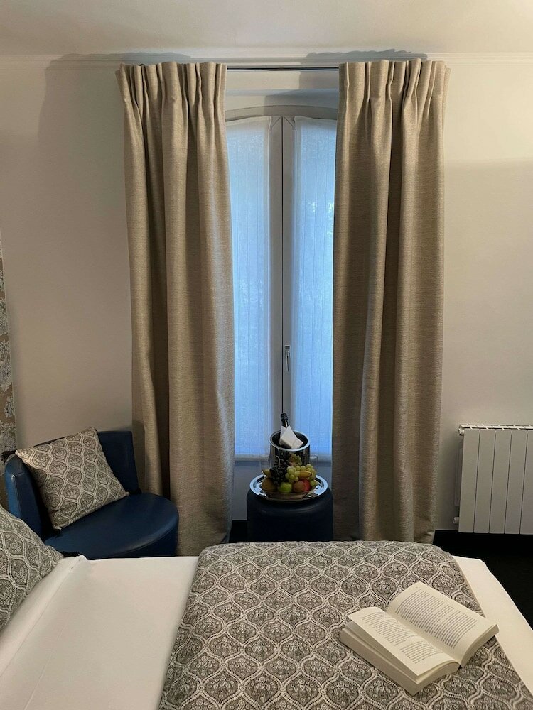 Фото Le Pergolese Paris Champs Elysées