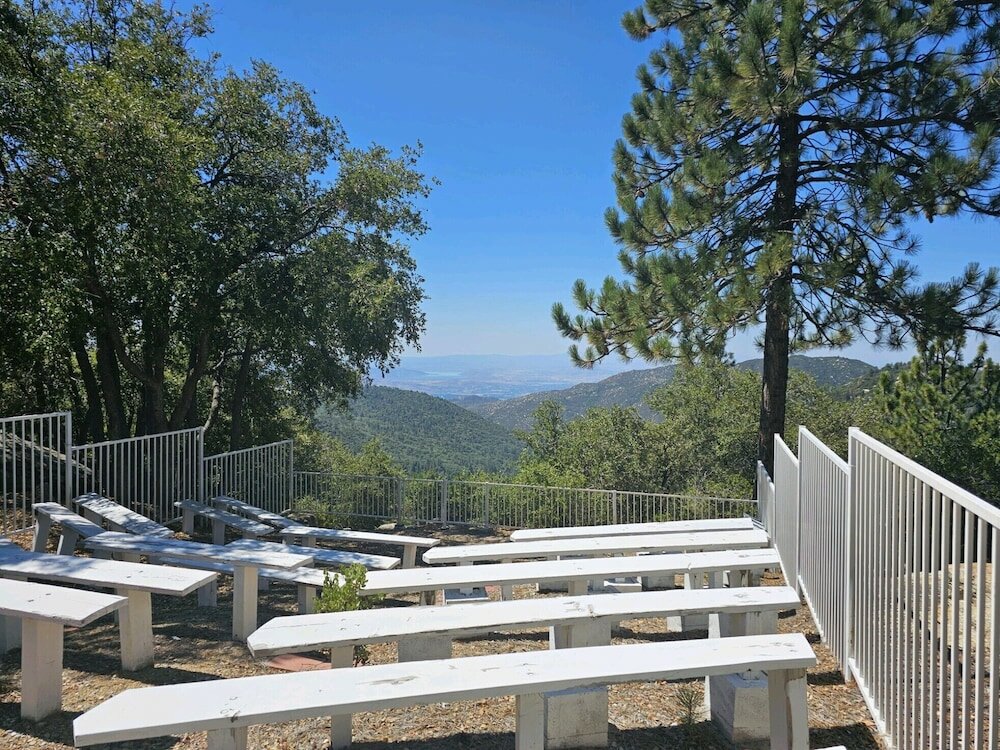 Фото Alhatti Christian Resort