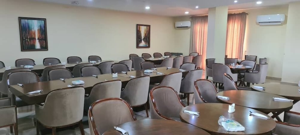 Фото Golden Alpine Hotel & Resort