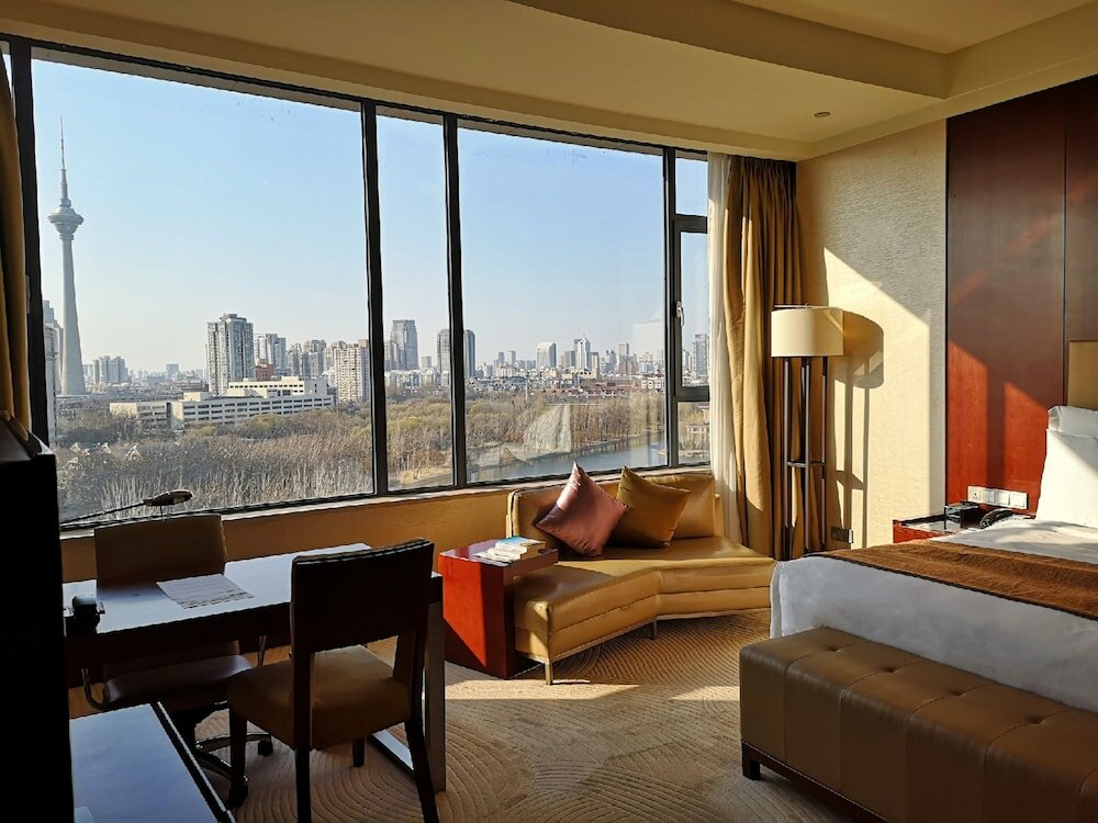 Фото Renaissance Tianjin Lakeview Hotel