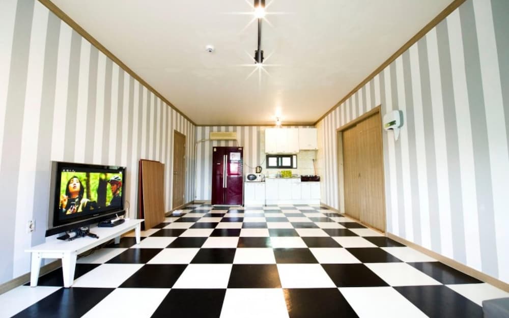 Фото Eurwangni Marine Camp Pension