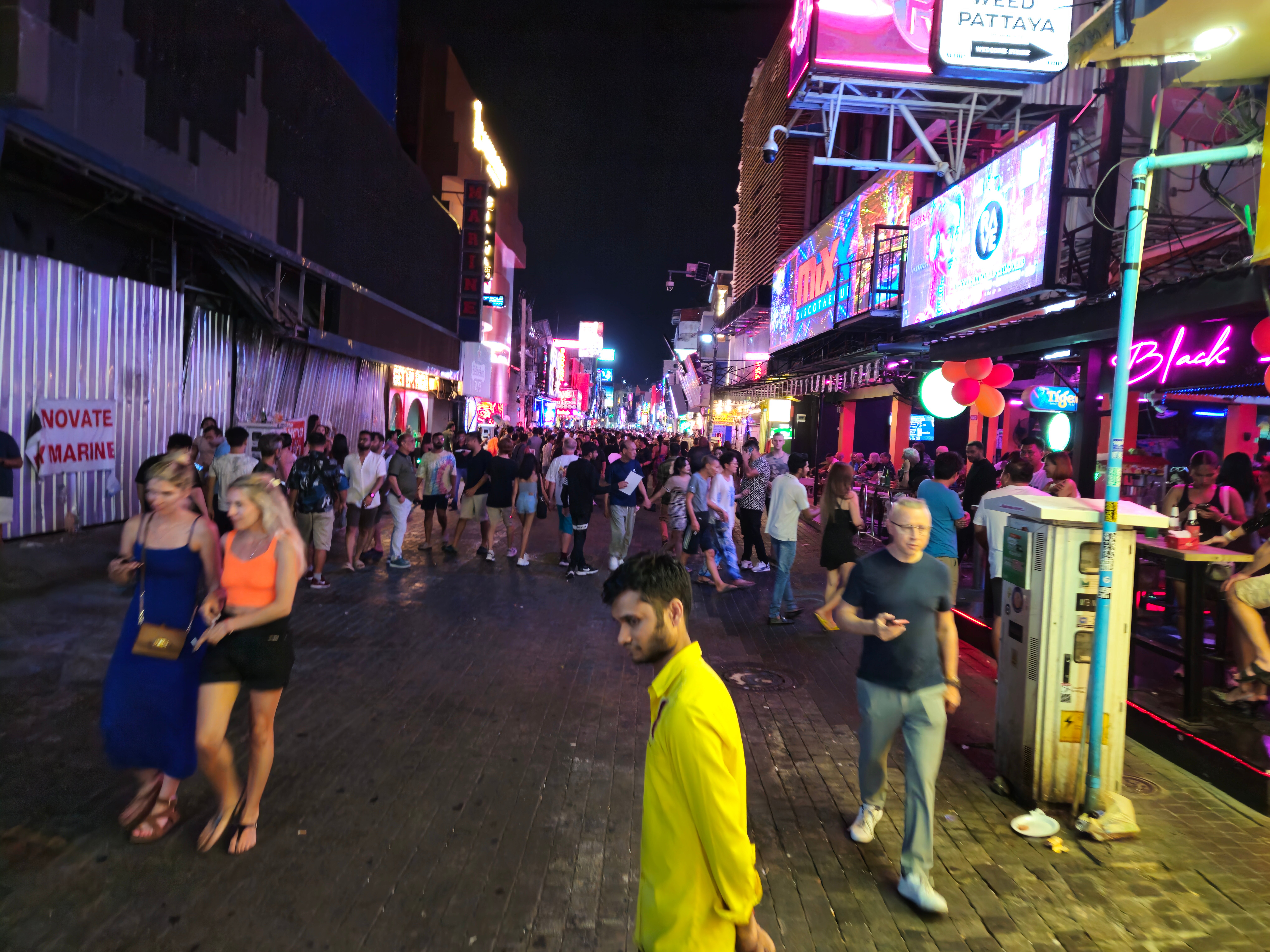 Фото Walking Street Guest House