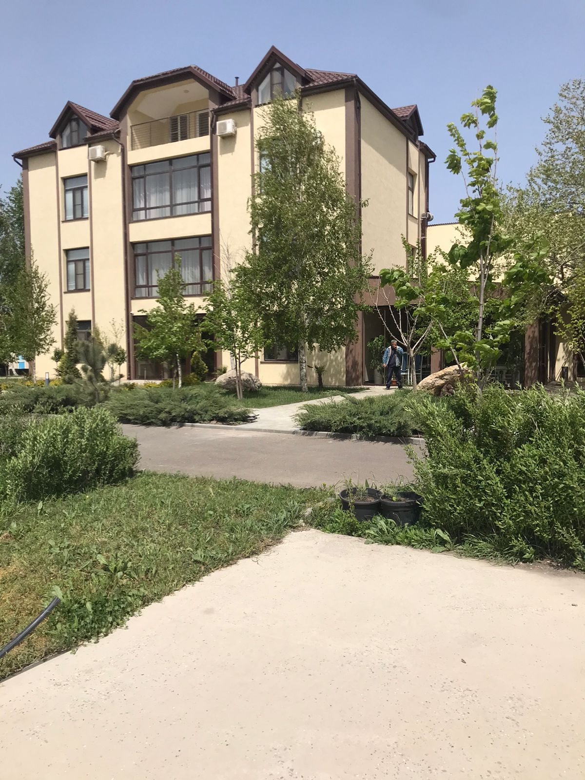 Фото отеля 1