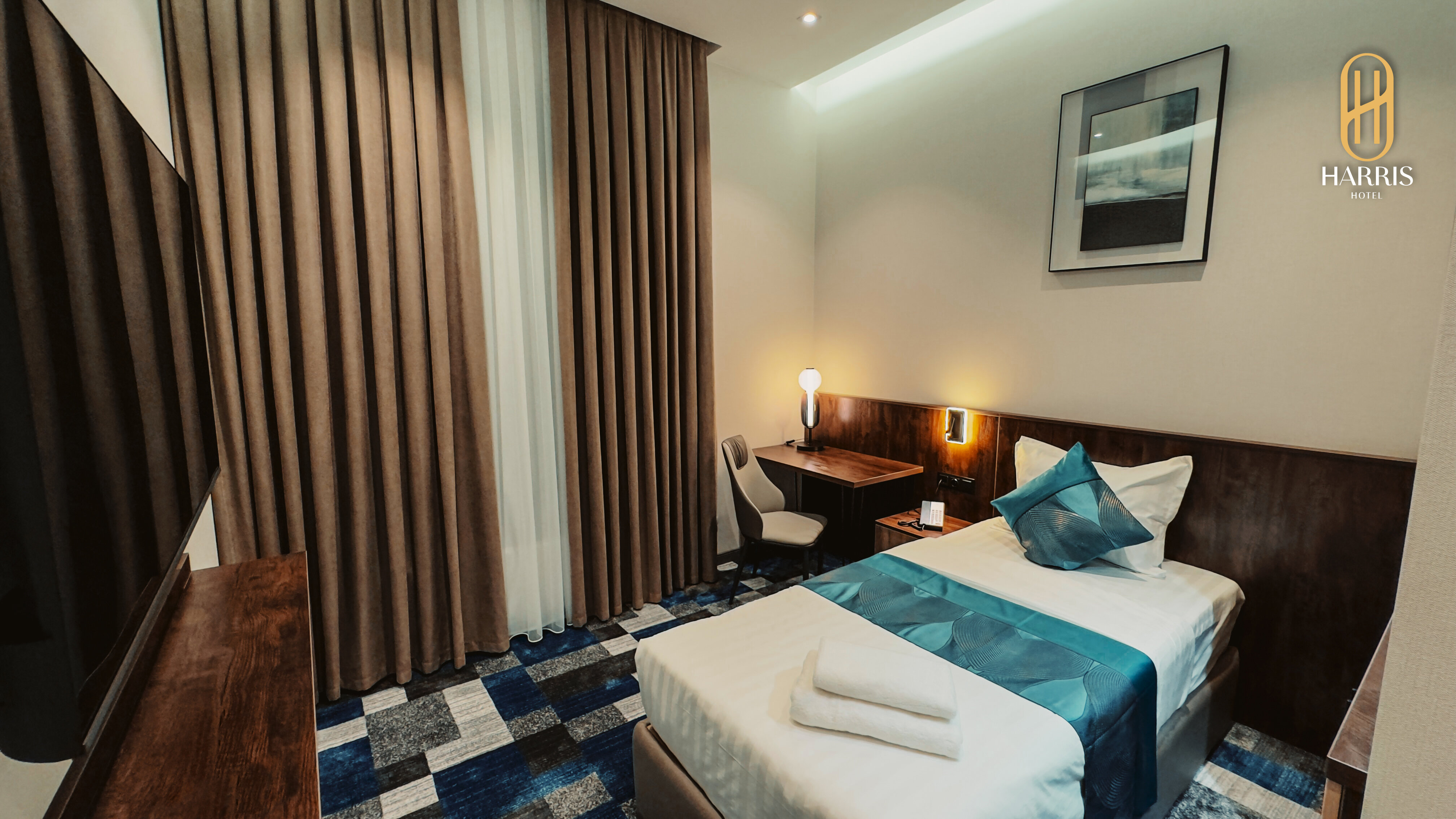 Фото Harris Hotel