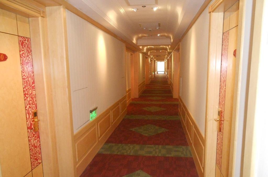 Фото Shanghai Lailai Hotel