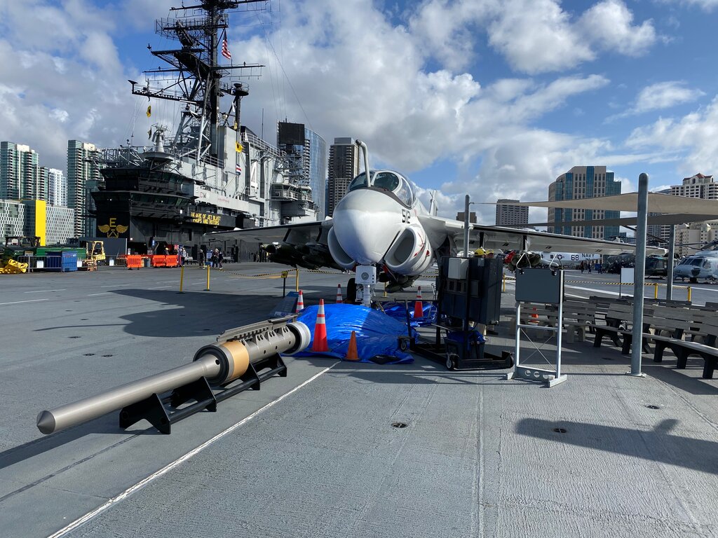 Museum USS Midway Museum, San Diego, photo