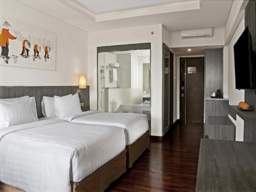 Фото Aston Canggu Beach Resort