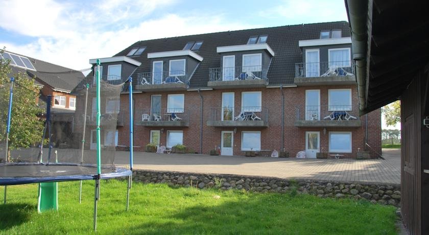 Фото Haus Stern Weissenhaus