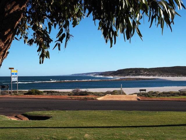 Фото Pelican Shore Villas Kalbarri