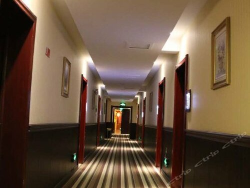 Гостиница Baiyicheng Hotel