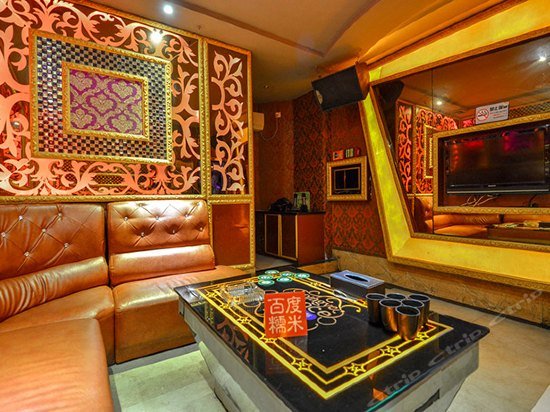 Фото Hongye Business Hotel