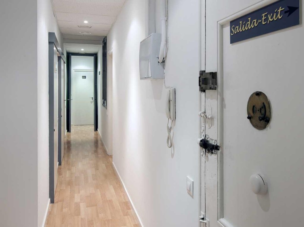 Фото Hostal Lleida