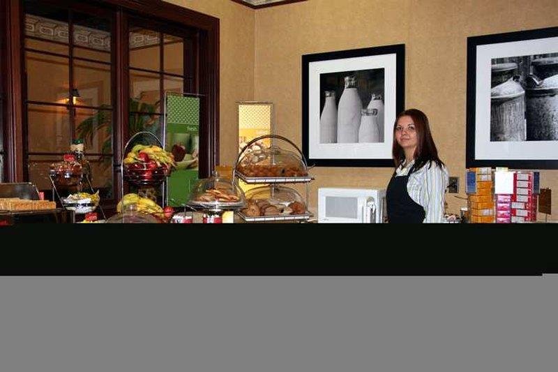 Фото Hampton Inn Louisville - Northeast