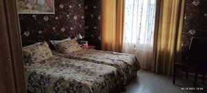 12 Mesyatsev (Pechory, Oktyabrskaya ploshchad, 6), hotel