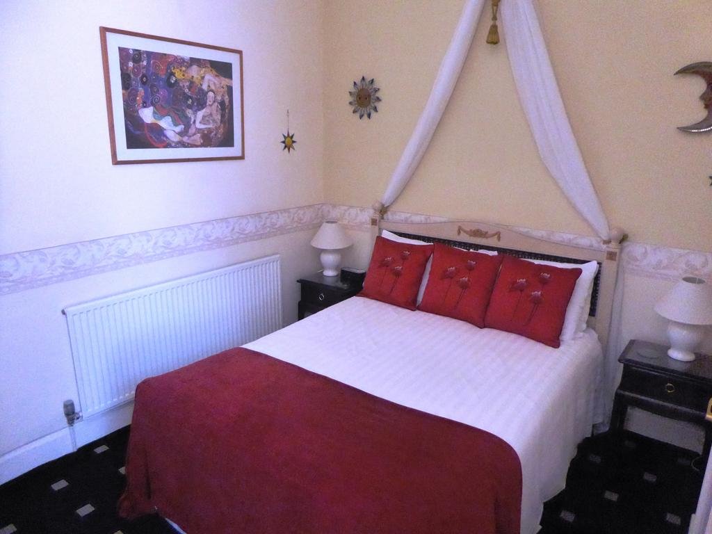 Фото Fleurie House