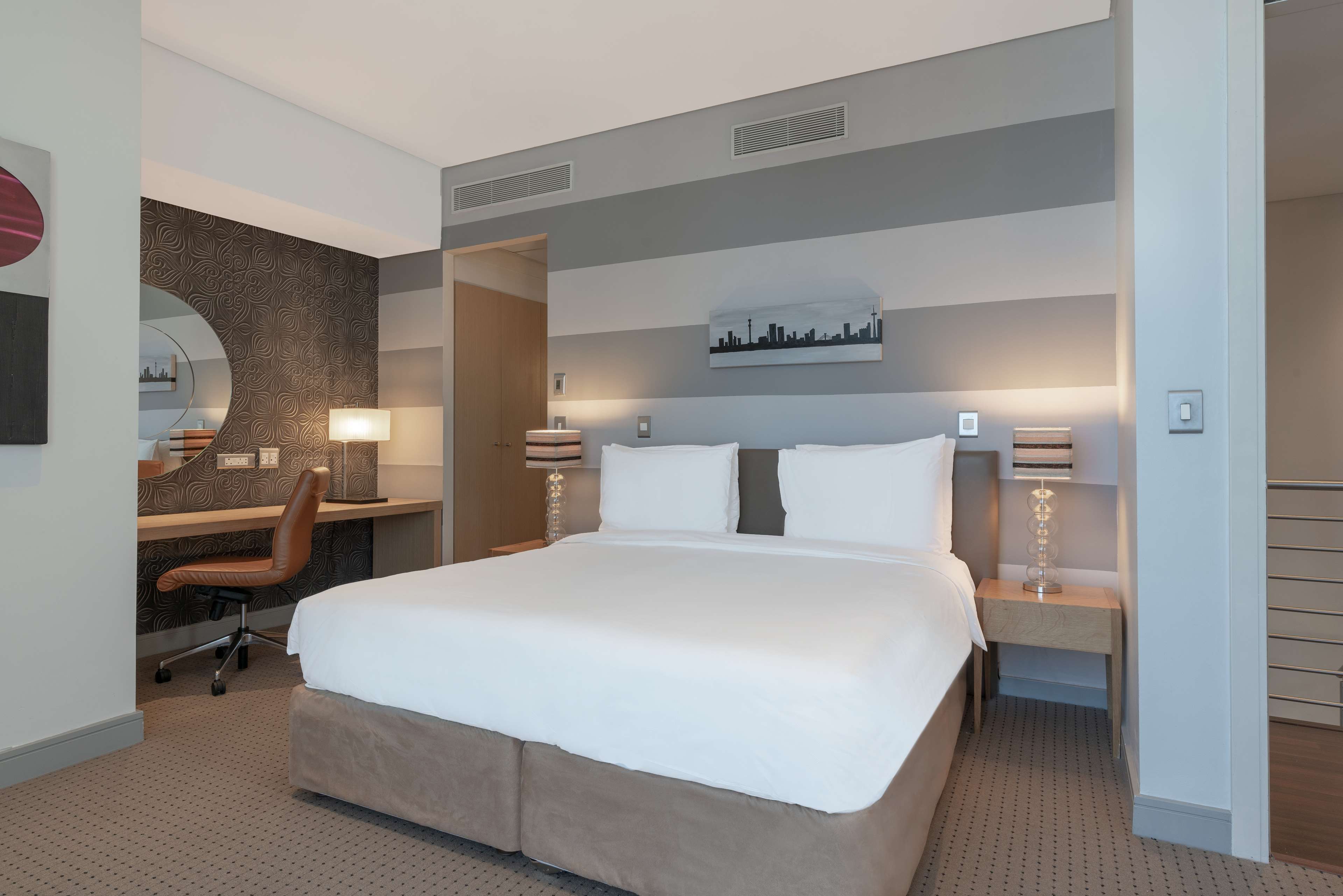 Фото Radisson Blu Gautrain Hotel, Sandton Johannesburg