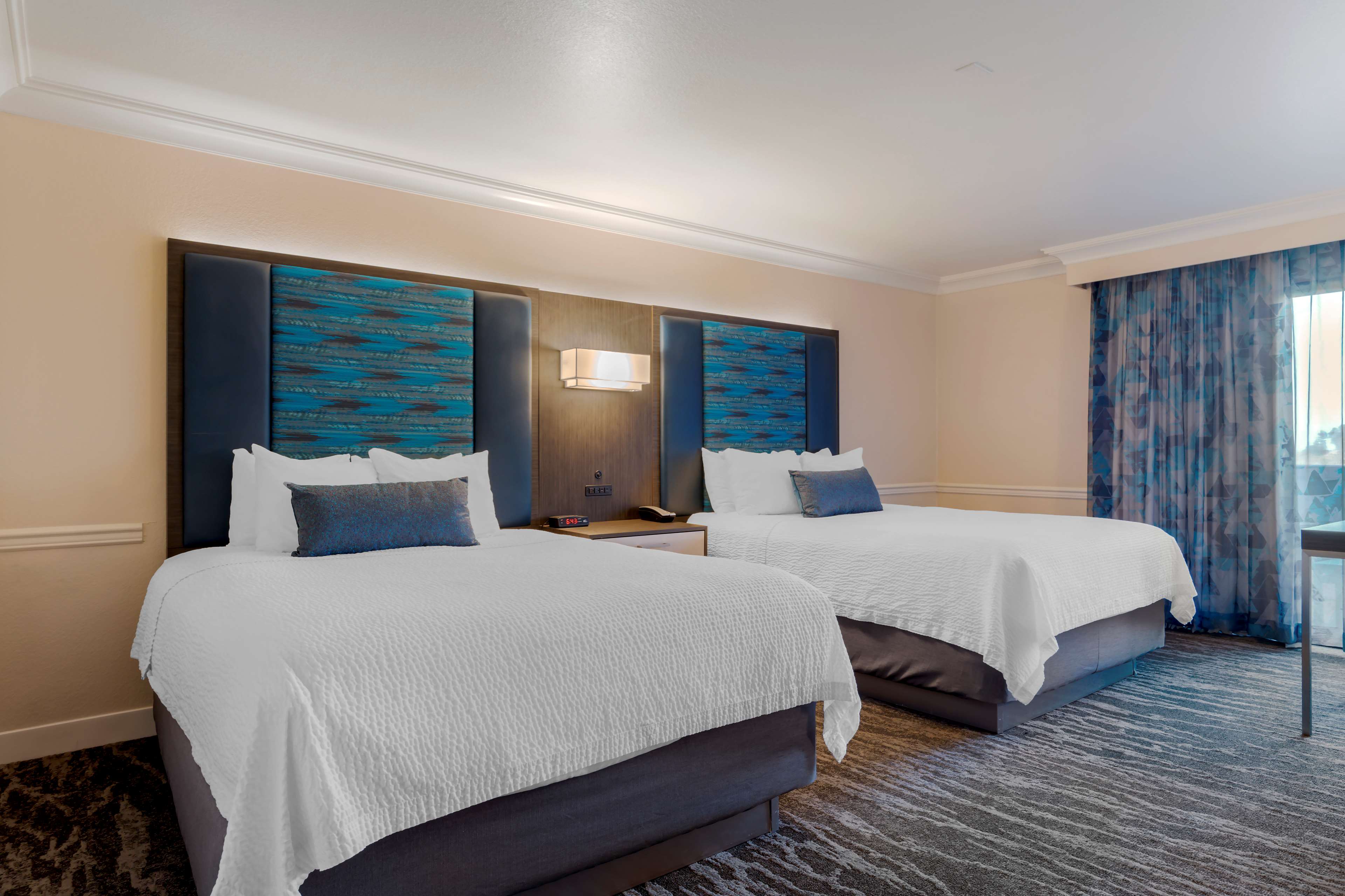 Фото Best Western Plus Novato Oaks Inn