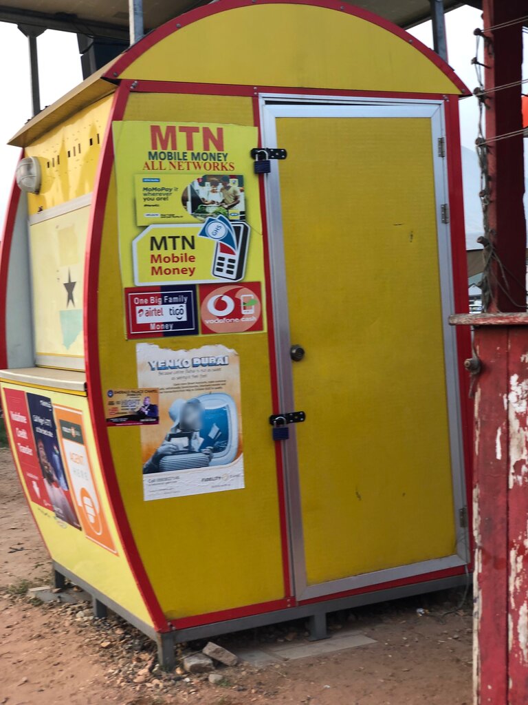Money transfers Mtn Momo, Accra, photo
