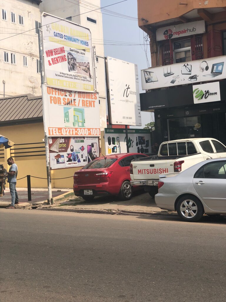 Computer store Everything IT Ghana, Accra, photo