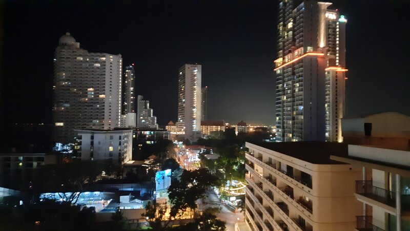 Гостиница Longbeach Pattaya в Паттайе