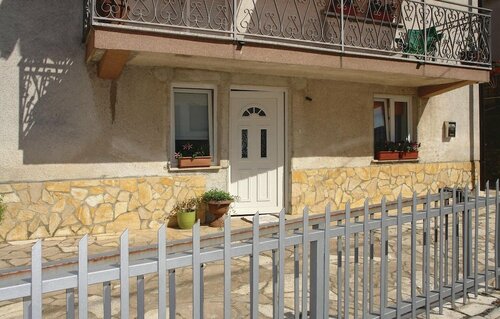 Гостиница Beautiful Home in Rijeka With Wifi and 1 Bedrooms в Риеке