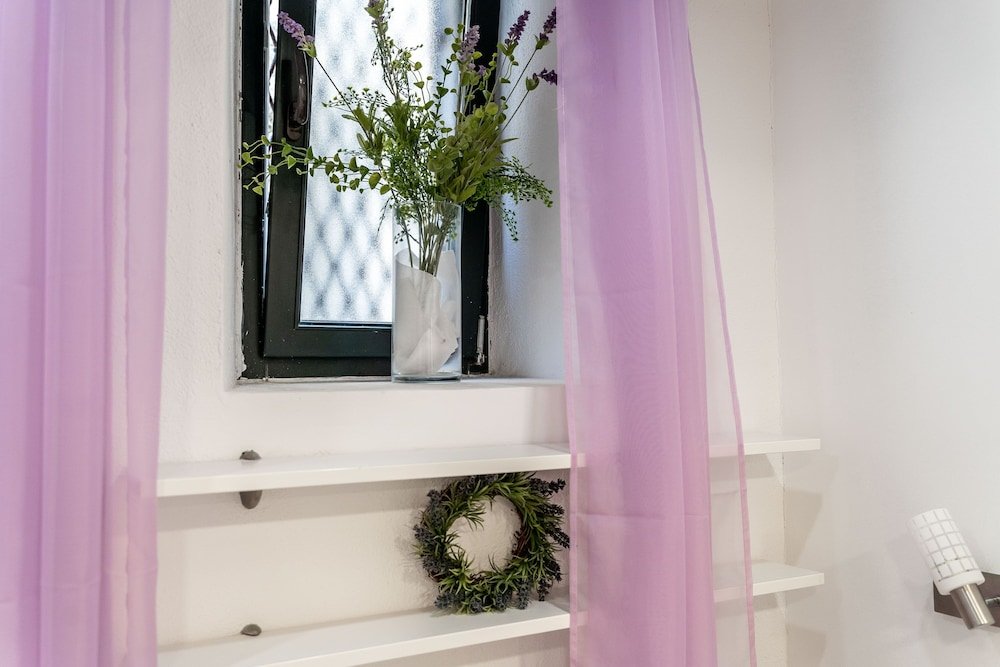 Фото Lavender Garden Apartments