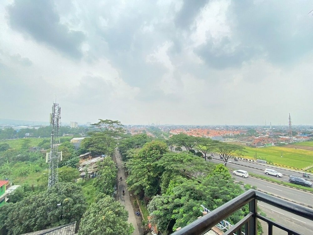 Hotel Comfy & Well Appointed 2br at Tamansari Panoramic Apartment, Bandung, photo