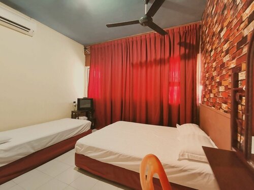 Гостиница Spot On 90305 Hen Hen Hotel