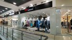 M. Reason (Mira Avenue, 3) ، متجر ملابس
