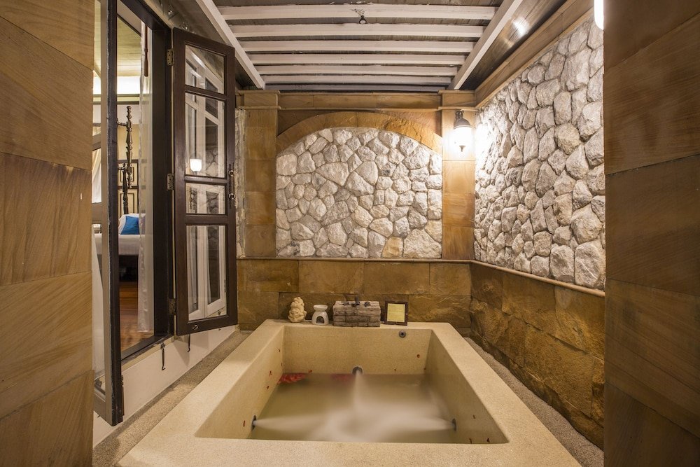 Фото Wora Bura Hua Hin Resort & Spa