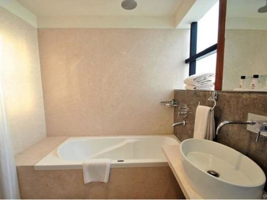 Фото Monarch Luxur