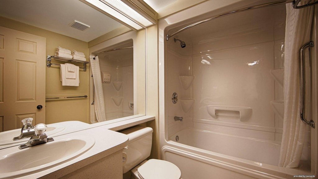 Фото SureStay Plus Hotel by Best Western Kincardine