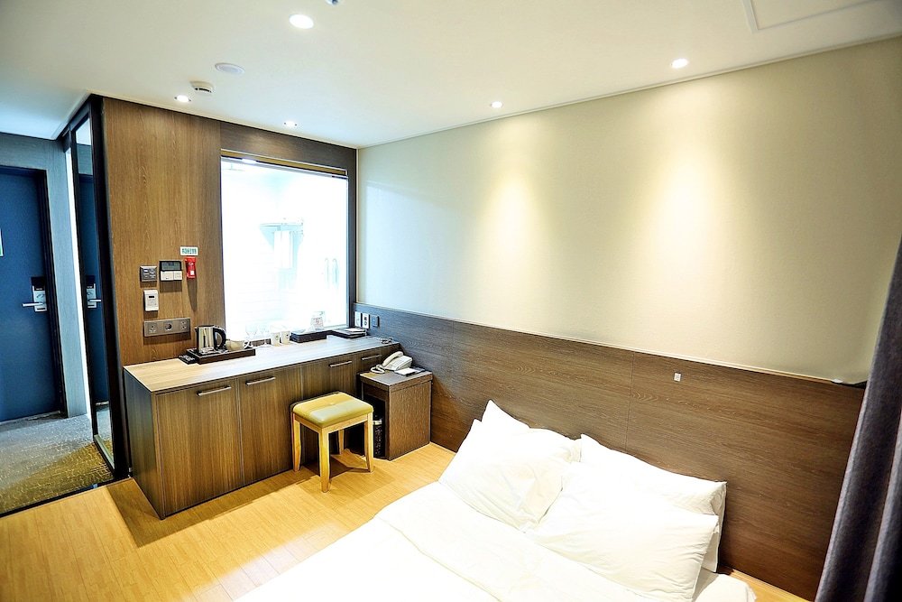 Фото Grandmillions Hotel