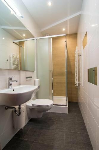 Hotel Zajazd Magnolia-Airport Modlin, Masovian Voivodeship, photo