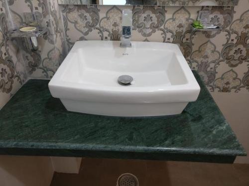 Фото Hotel Jeevanam Villa