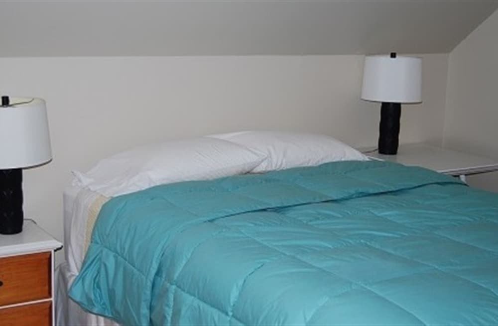 Фото Dockside Guest Quarters & Restaurant