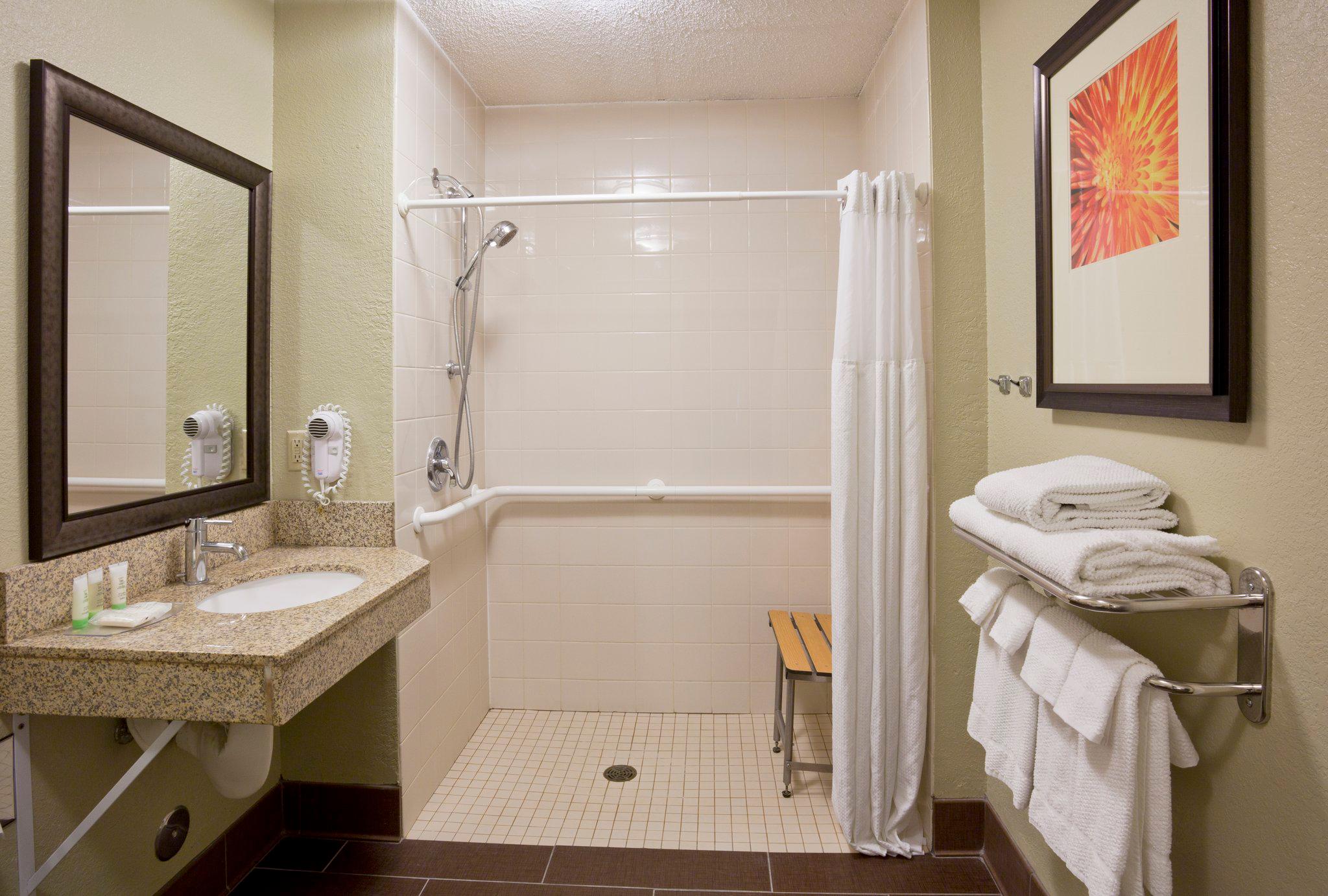 Фото Candlewood Suites Eagan Arpt South - Mall Area, an Ihg Hotel