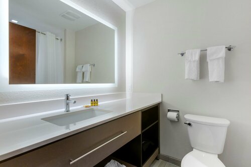 Гостиница Best Western Plus Executive Residency Phoenix North Happy Valley в Финиксе