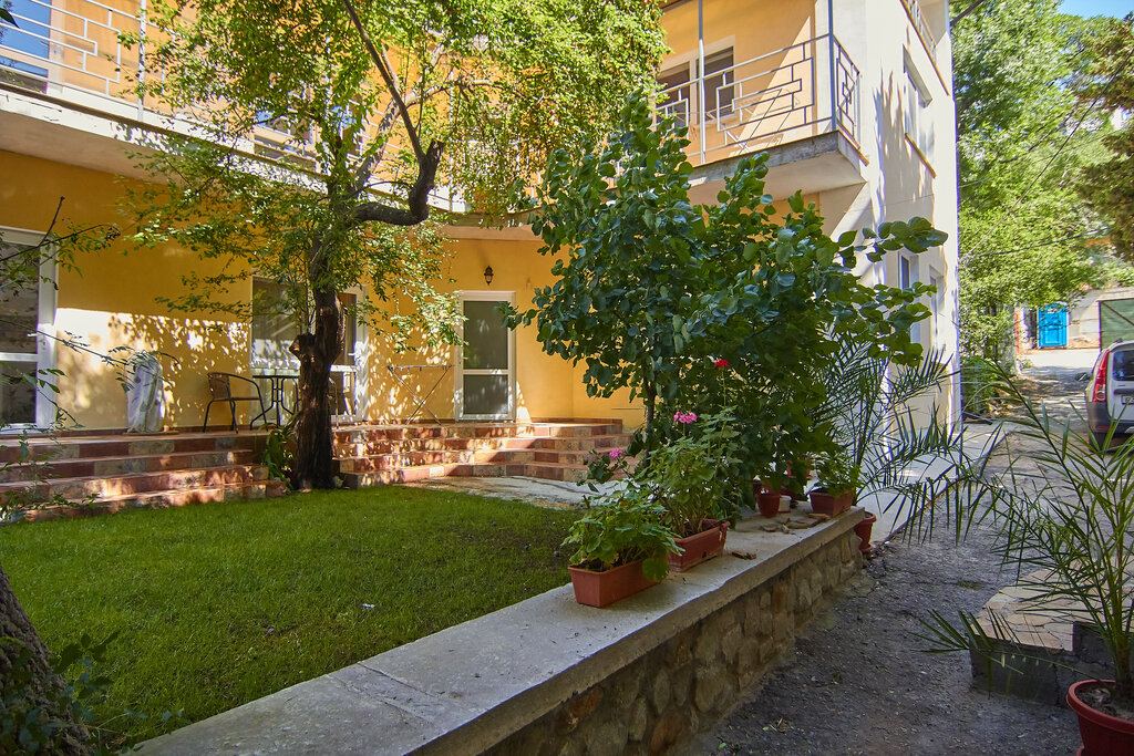 Hotel Bolshaya medveditsa, Alupka, photo