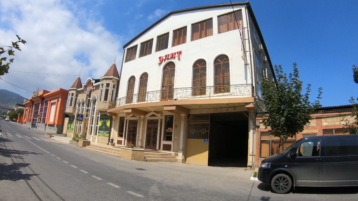 Фото отеля 1