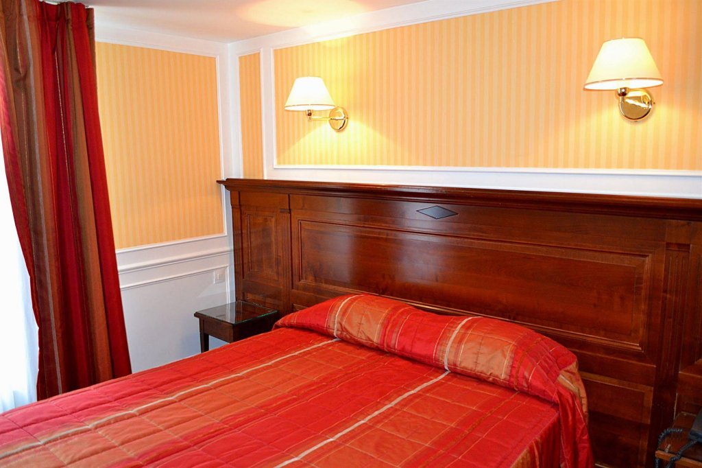 Фото Hotel Touring