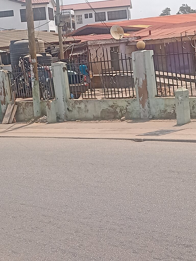 Car wash Patway washing bay, Accra, photo
