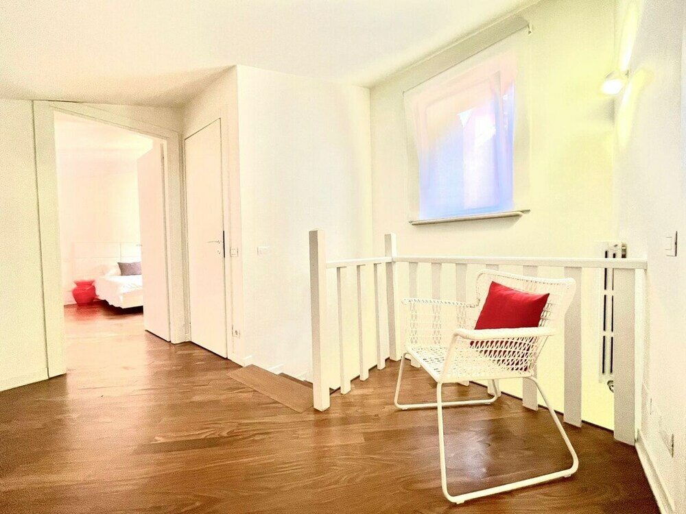 Фото Large modern 2-storey house in the heart of Verona