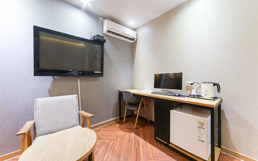 Фото Busan Deokcheon 2heaven