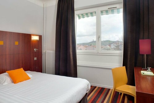 Гостиница The Originals Boutique, Hotel Le Pariou, Issoire в Иссуаре